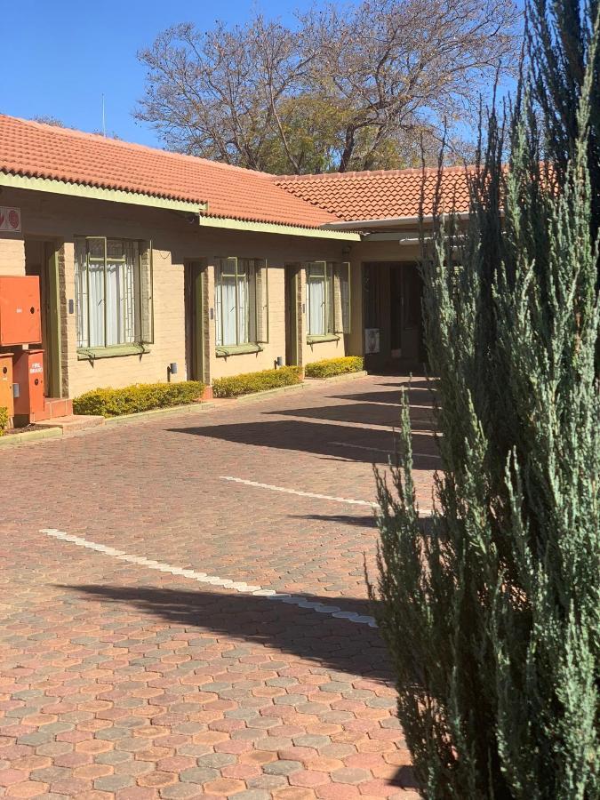 Polokwane Lodge Exterior foto
